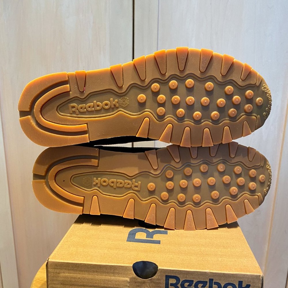 New Reebok Classic Leather Black/Gum Size 11 - Picture 6 of 7